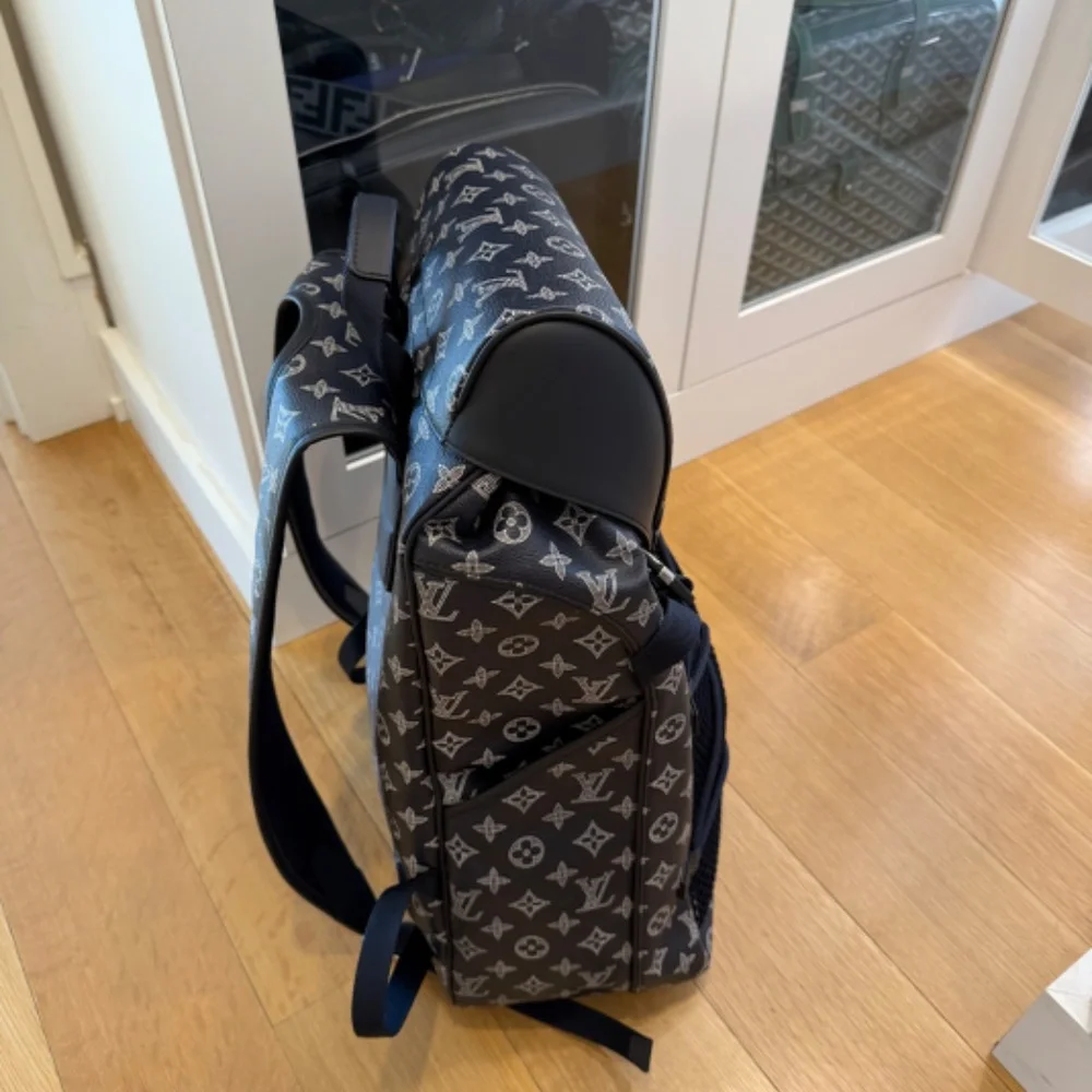 Louis Vuitton HIKING Backpack - Monogram INK - Limited Edition - Picture 2 of 6